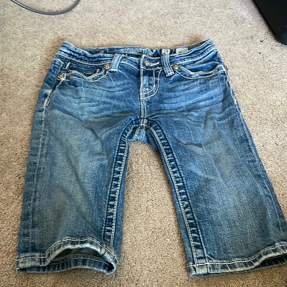 Miss me shorts? Knee length for 5’3